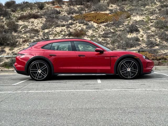 2025 Porsche Taycan Cross Turismo 4