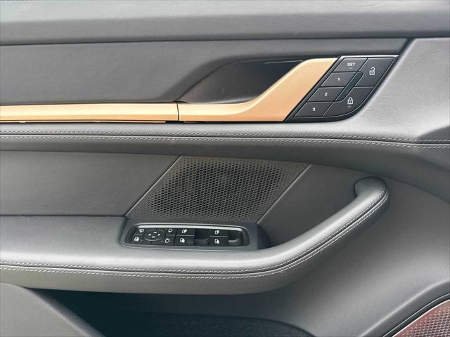 2025 Porsche Taycan Cross Turismo 4