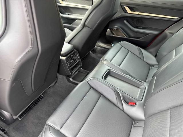 2025 Porsche Taycan Cross Turismo 4