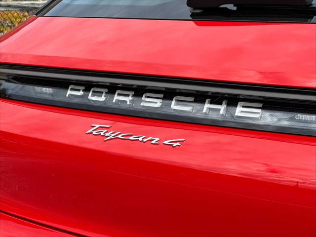2025 Porsche Taycan Cross Turismo 4