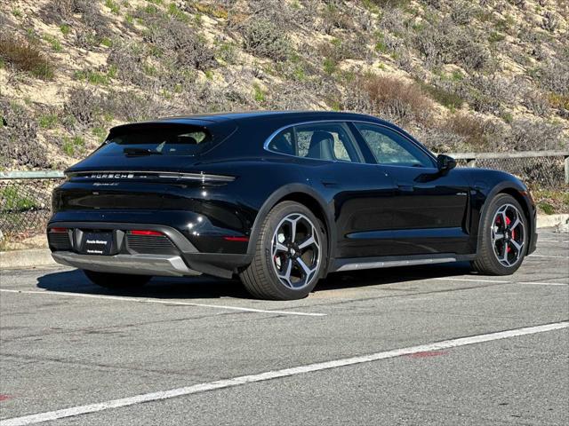 2025 Porsche Taycan Cross Turismo 4S