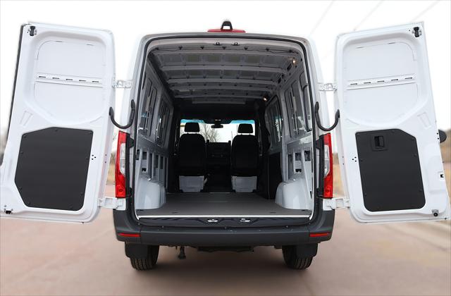 2025 Mercedes-Benz Sprinter 2500 Standard Roof 4-Cyl Diesel