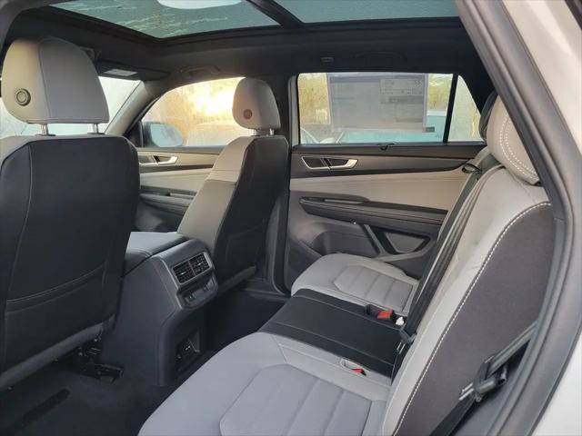 2026 Volkswagen Atlas Cross Sport SEL R-Line Black