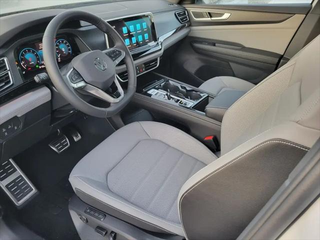 2026 Volkswagen Atlas Cross Sport SEL R-Line Black