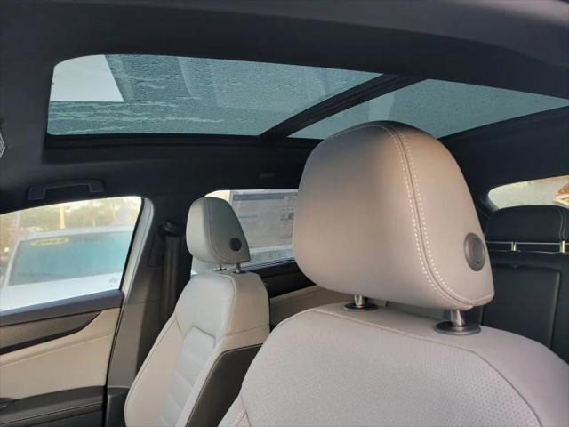 2026 Volkswagen Atlas Cross Sport SEL R-Line Black