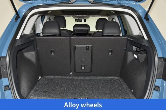 2026 Volkswagen Taos SEL