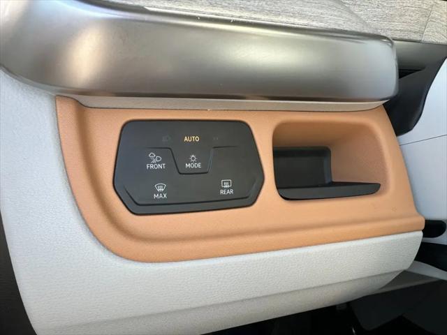 2025 Volkswagen ID. Buzz 1st Edition with 4MOTION