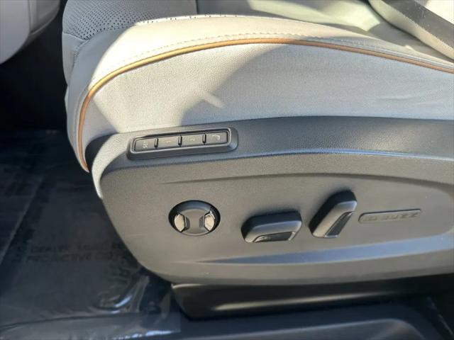 2025 Volkswagen ID. Buzz 1st Edition with 4MOTION