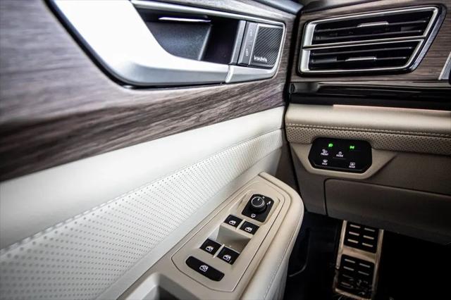 2026 Volkswagen Atlas SEL Premium R-Line