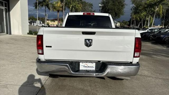 2022 Ram 1500 Classic SLT Crew Cab 4x2 5'7" Box