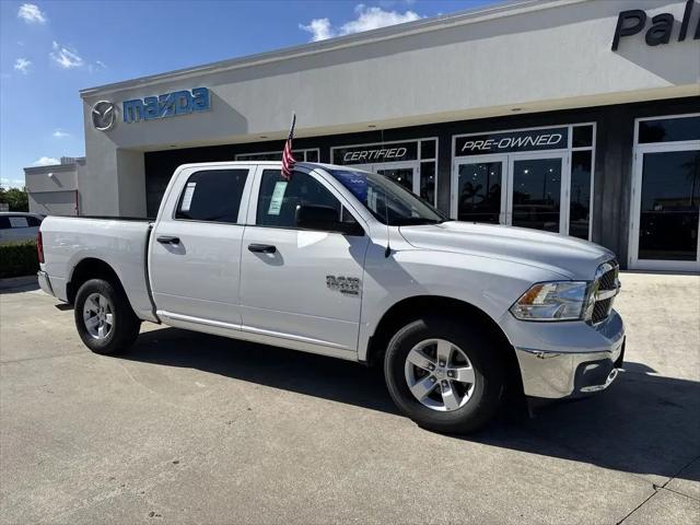 2022 Ram 1500 Classic SLT Crew Cab 4x2 5'7" Box