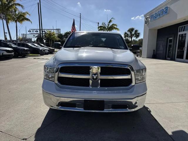 2022 Ram 1500 Classic SLT Crew Cab 4x2 5'7" Box