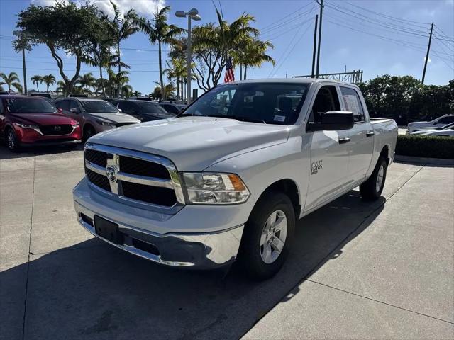 2022 Ram 1500 Classic SLT Crew Cab 4x2 5'7" Box