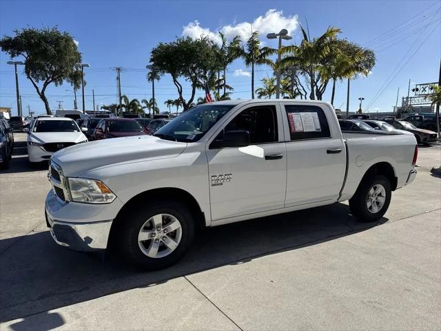 2022 Ram 1500 Classic SLT Crew Cab 4x2 5'7" Box