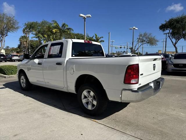 2022 Ram 1500 Classic SLT Crew Cab 4x2 5'7" Box