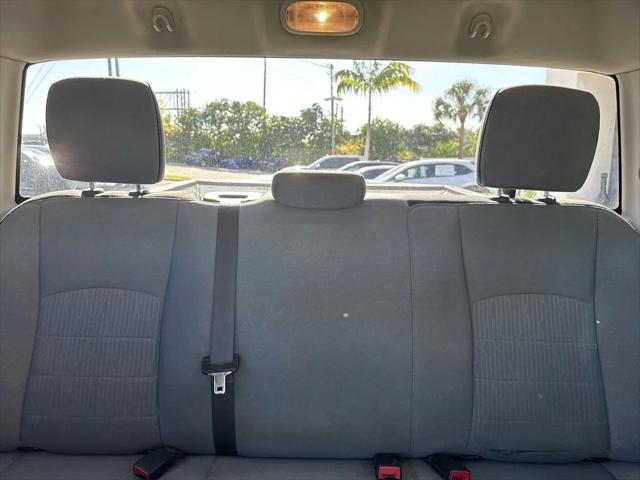 2022 Ram 1500 Classic SLT Crew Cab 4x2 5'7" Box