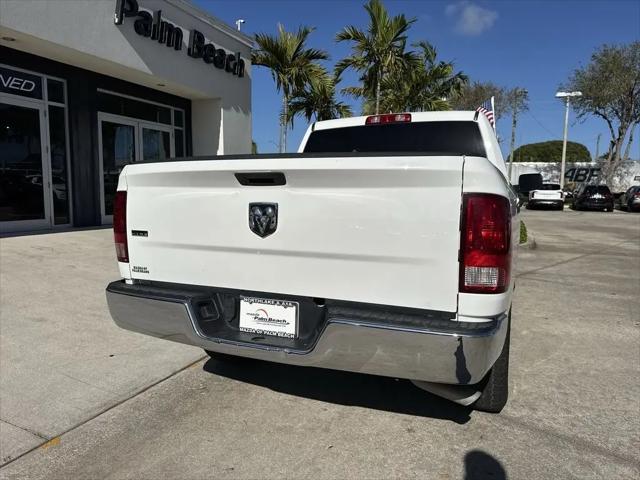 2022 Ram 1500 Classic SLT Crew Cab 4x2 5'7" Box