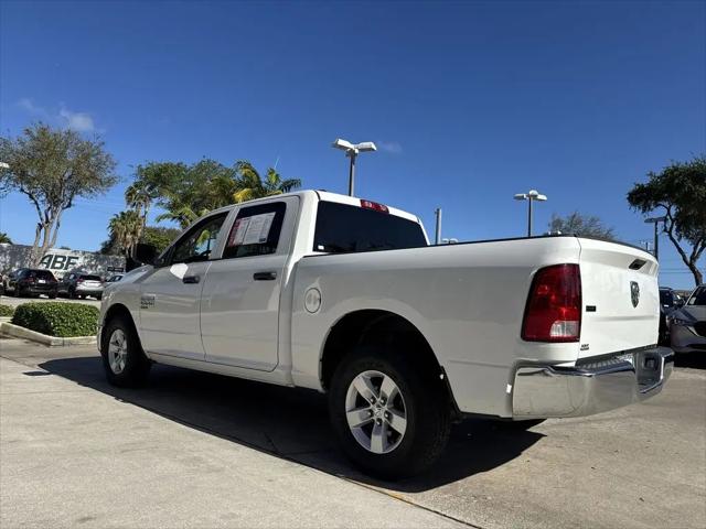 2022 Ram 1500 Classic SLT Crew Cab 4x2 5'7" Box