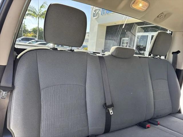 2022 Ram 1500 Classic SLT Crew Cab 4x2 5'7" Box