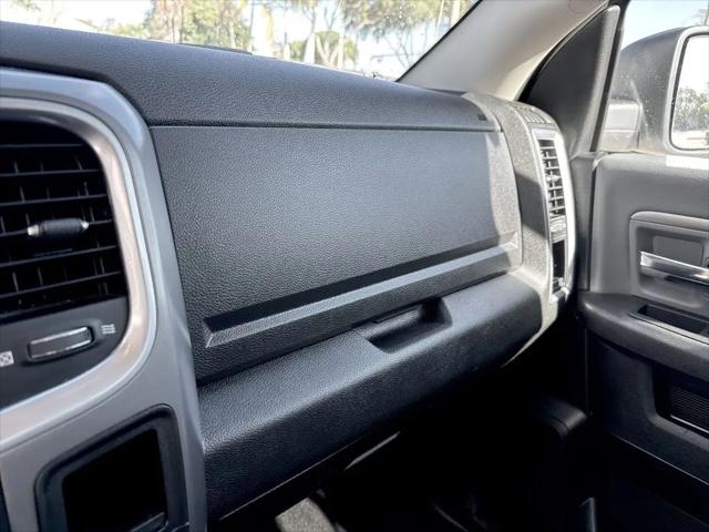 2022 Ram 1500 Classic SLT Crew Cab 4x2 5'7" Box