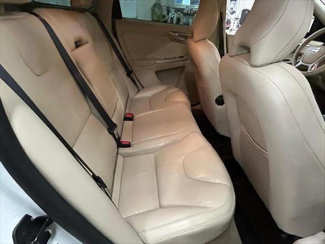 2011 Volvo XC60 3.2