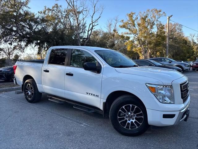 2024 Nissan Titan Crew Cab SV 4x2