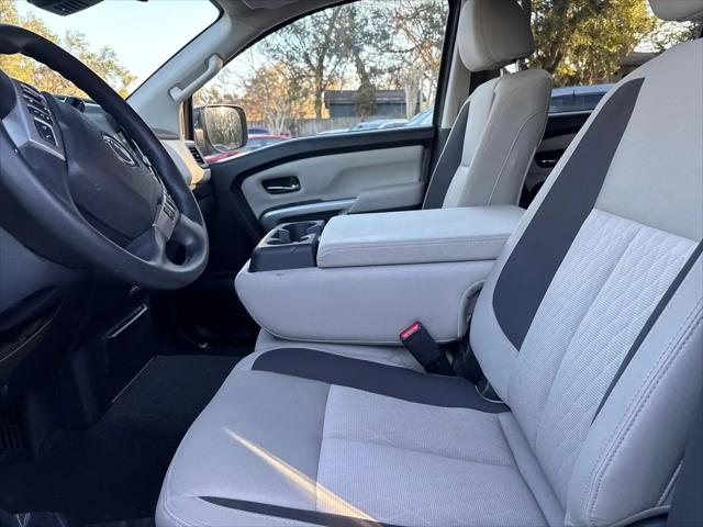 2024 Nissan Titan Crew Cab SV 4x2