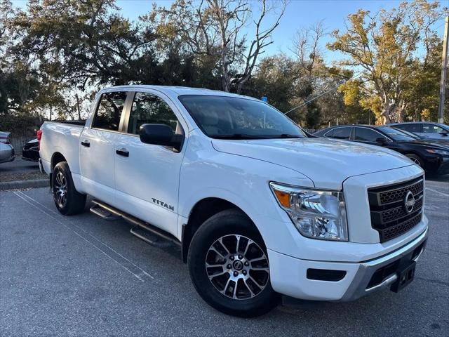 2024 Nissan Titan Crew Cab SV 4x2
