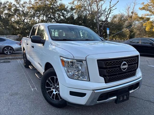 2024 Nissan Titan Crew Cab SV 4x2