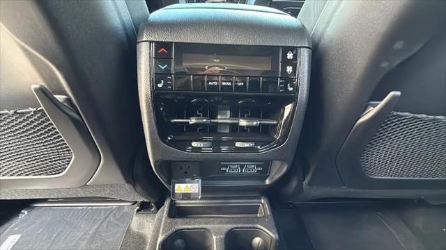 2025 Jeep Grand Cherokee L Limited 4x4