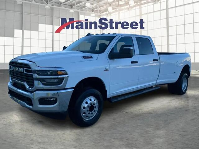 2026 Ram 3500 Tradesman Crew Cab 4x4 8' Box for sale in Lansing, KS