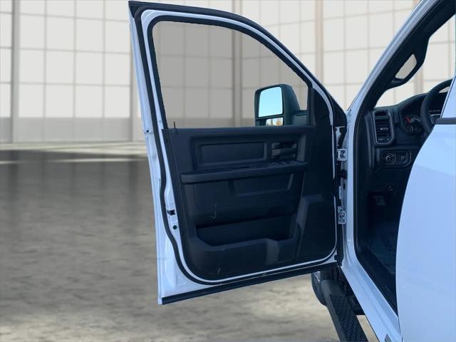 2026 Ram 3500 Tradesman Crew Cab 4x4 8' Box