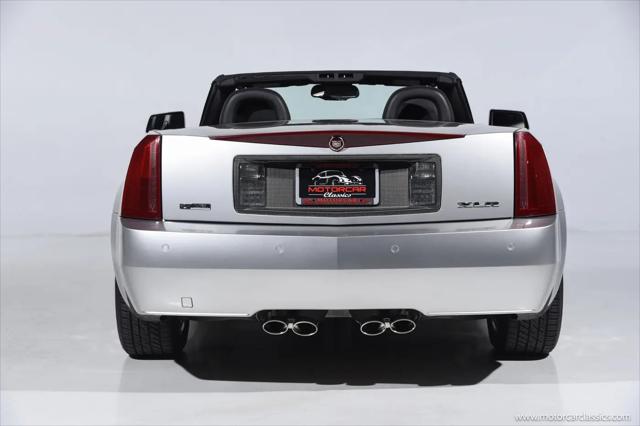 2006 Cadillac XLR Standard