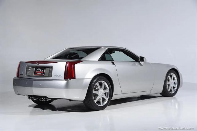 2006 Cadillac XLR Standard