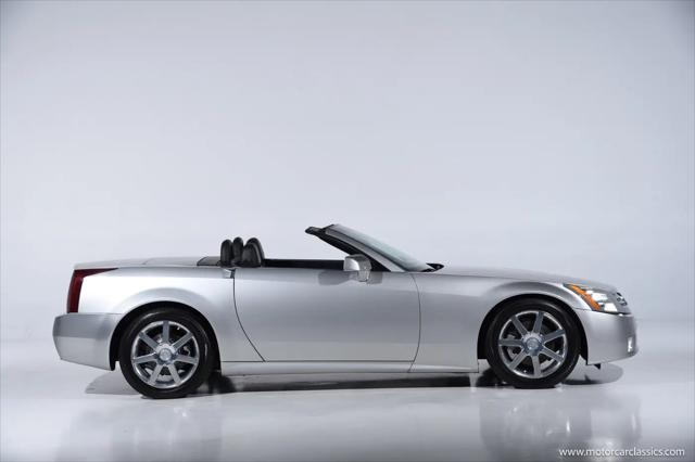 2006 Cadillac XLR Standard