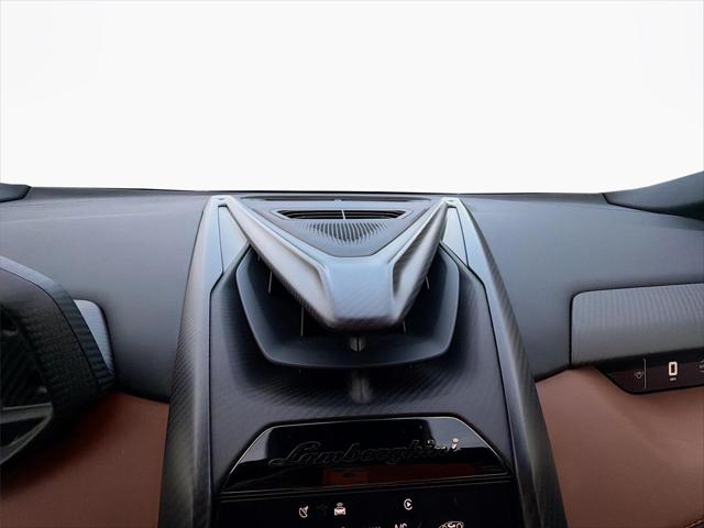 2024 Lamborghini Revuelto Coupe