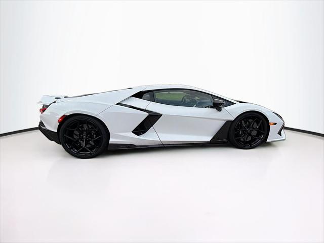 2024 Lamborghini Revuelto Coupe