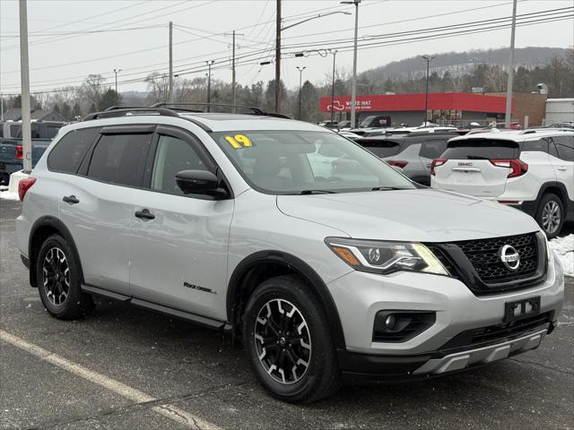 2019 Nissan Pathfinder SL