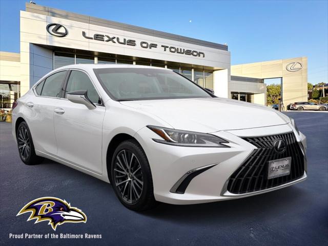 2025 Lexus ES 300h 300h