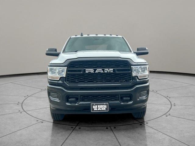 2022 RAM 3500 Tradesman Crew Cab 4x4 8 Box 2022 RAM 3500 Tradesman Crew Cab 4x4 8 Box