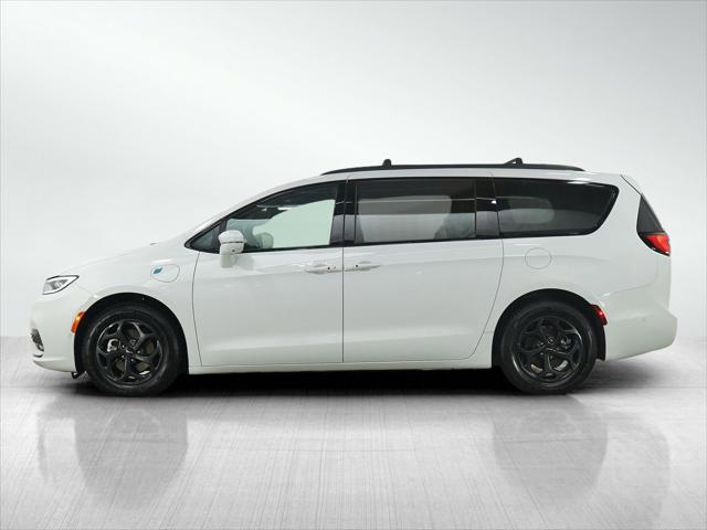 2022 Chrysler Pacifica Hybrid Limited