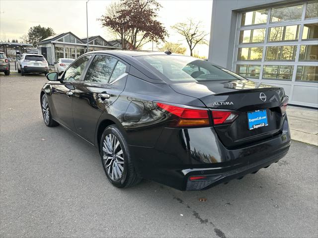 2023 Nissan Altima SV FWD