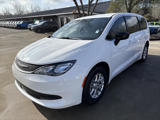 2026 Chrysler Voyager VOYAGER LX