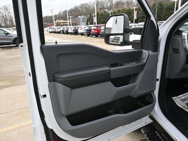 2024 Ford F-550 XLT