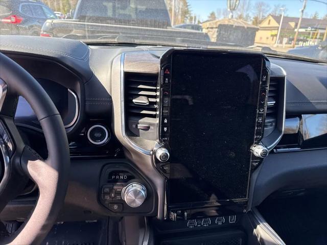 2026 Ram 1500 Laramie Crew Cab 4x4 5'7" Box