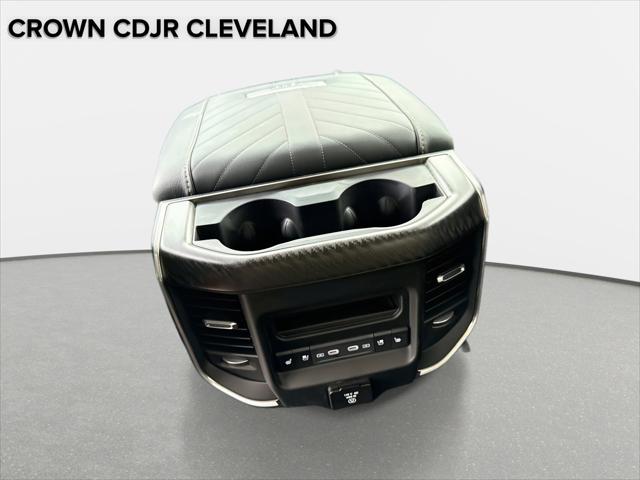 2026 Ram 1500 Tungsten Crew Cab 4x4 5'7" Box