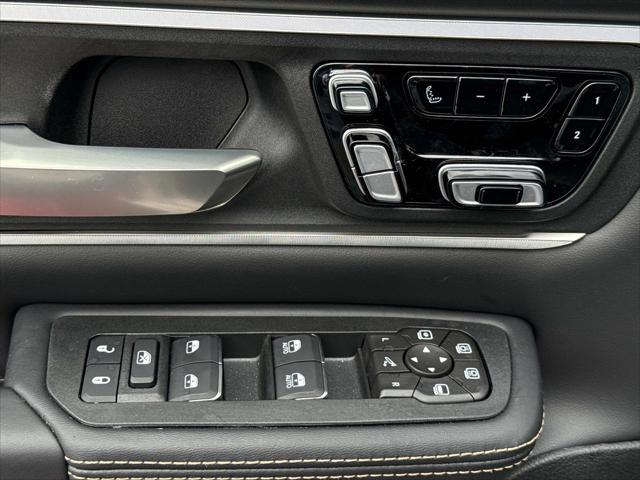 2026 Ram 1500 Tungsten Crew Cab 4x4 5'7" Box