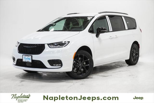 2026 Chrysler Pacifica Select AWD for sale in Arlington Heights, IL