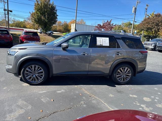 2023 Nissan Pathfinder SL 4WD 2023 Nissan Pathfinder SL 4WD