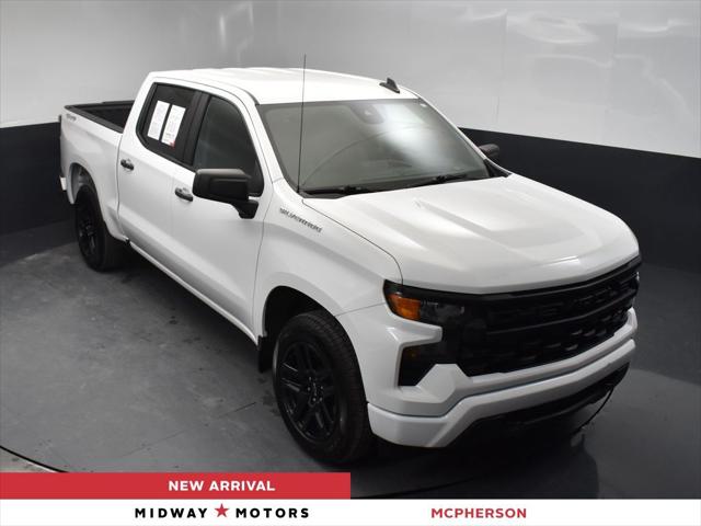 2022 Chevrolet Silverado 1500 4WD Crew Cab Short Bed Custom 2022 Chevrolet Silverado 1500 4WD Crew Cab Short Bed Custom